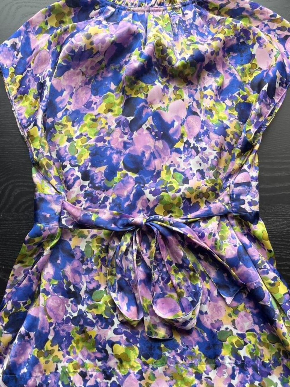 VIBRANT WATERCOLOR FLORAL BLOUSE - Picture 7 of 8